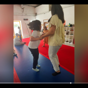 Alunos da UEE da EB S.Tiago e Associação ERID partilham manhã de atividade e inclusão na Zakigym
