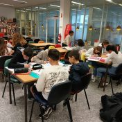 Espaços de estudo e de lazer na Biblioteca da Escola Afonso de Paiva