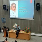 Semana da Leitura: Encontro com a Escritora e Ilustradora Ana Luísa Pais