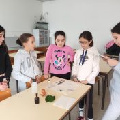 Oficina de Ciência Experimental – O 6.º4 conclui a sua aventura científica