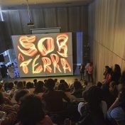 Alunos do 9.º ano assistem à peça “Sob a Terra”